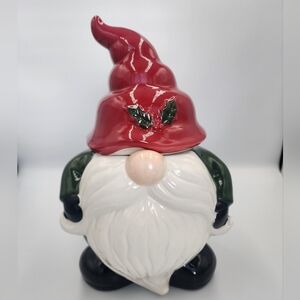 Santas Workshop Festive Gnome Figurine with Red Hat  NWT